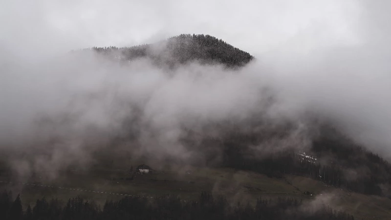 Дожди и туман не уйдут из Сахалинской области и 18 июня