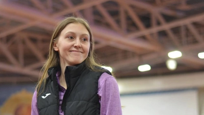 Чемпионка России по прыжкам в высоту Кочанова снялась с соревнований на Сахалине