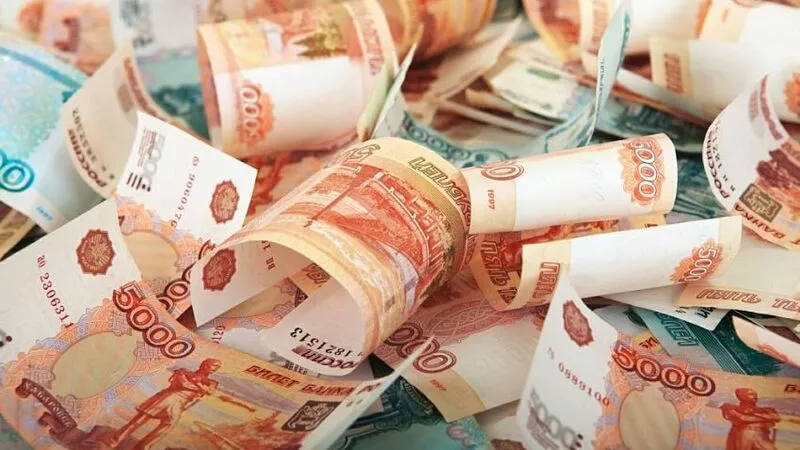 Путин поручил продумать меры поддержки россиян, лишившихся вкладов в банках