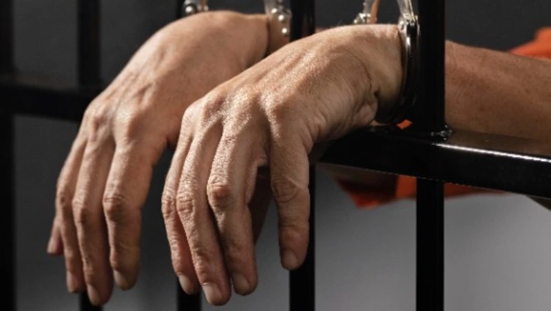 Лишение свободы на срок до 20 лет грозит жителю Невельска за любовь к запрещенным веществам