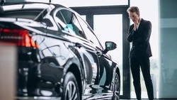 На Сахалине владелец нового GEELY за 4,6 млн высудил компенсацию с дилера за стекло без обогрева