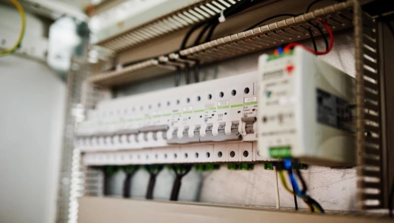 Без электричества во время плановых работ останутся жители Южно-Сахалинска 12 июля