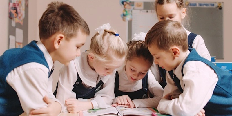 Ребенок сахалинки не попал в 1 класс по месту прописки из-за проблем со связью