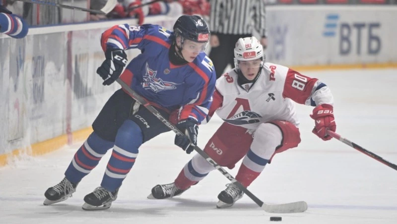 «Сахалинские Акулы» проиграли ярославскому «Локо» в напряженном матче