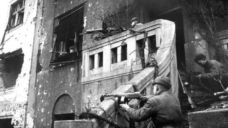 Потопили «Эметрон» и «Эрну»