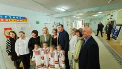 Губернатор посетил этнографический мини-музей «Боачан» в детском саду в Смирных