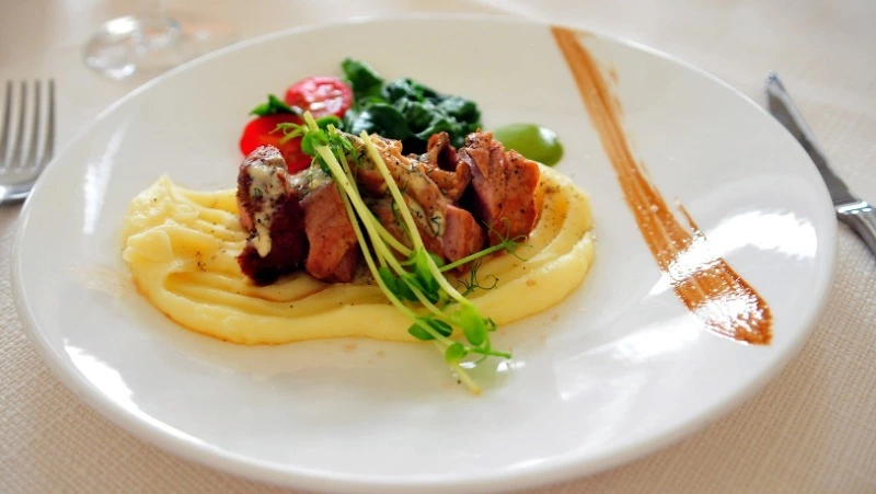 Итоги глобального опроса о качестве школьного питания озвучили на Сахалине