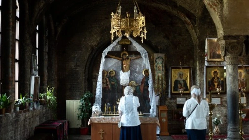 Церковный праздник 15 декабря 2025: традиции, строгие запреты и народные приметы дня