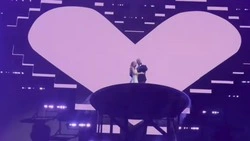 Певец SHAMAN и Екатерина Мизулина официально стали парой