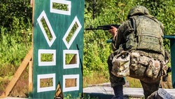 Военнослужащие на Сахалине освоили навыки скоростной стрельбы в городских условиях