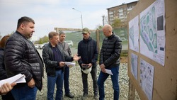 Озеленение нового сквера в Южно-Сахалинске завершат к августу 2023 года