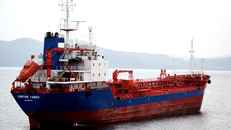 Судно Восточного военного округа доставило 2 тысячи тонн топлива на Курилы