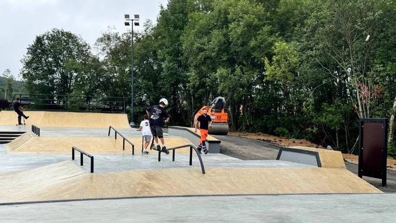 В Южно-Сахалинске завершили первый этап строительства скейт-парка