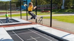 В парке Южно-Сахалинска появились батуты и спортплощадки