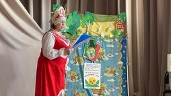 Премьера пьесы «Колобок» прошла для подопечных центра ветеранов и инвалидов в Луговом