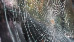 Мужчина погиб в страшном ДТП на Холмском перевале 14 сентября