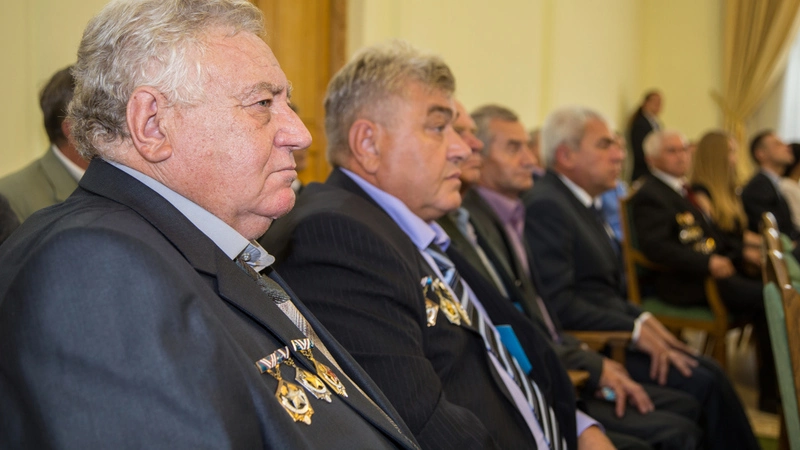 Сахалинских горняков поздравили с профессиональным праздником