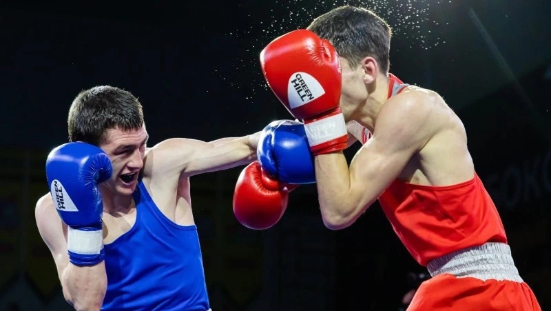 Сахалинский боксер Денис Пальшин завоевал серебро Кубка мира нефтяных стран в Нижневартовске