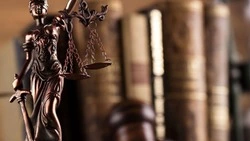 Двое сотрудников транспортной полиции Сахалина попали в колонию за мошенничество