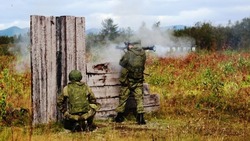 Боевые стрельбы, ориентирование: как мобилизованных сахалинцев готовят к СВО