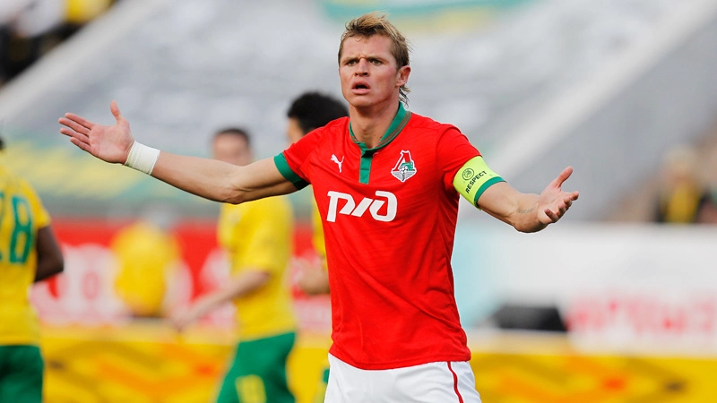 Дмитрий Тарасов не хочет играть в футбол за «Сахалинец»