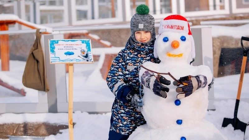 В зоопарке Южно-Сахалинска определили победителей конкурса снежных скульптур