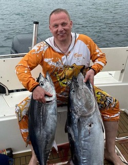 Рыбаки поймали огромного тунца в Невельском районе