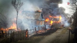 Дачный дом в СНТ «Дорожник» обгорел в Южно-Сахалинске вечером 20 ноября