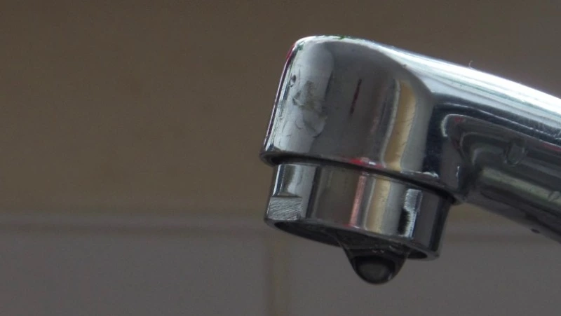 Холодную воду отключат в планировочных районах Южно-Сахалинска 20 октября