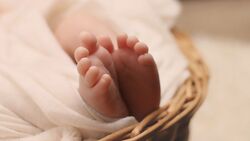 Мама первого родившегося в 2021 году сахалинца рассказала про «традицию»