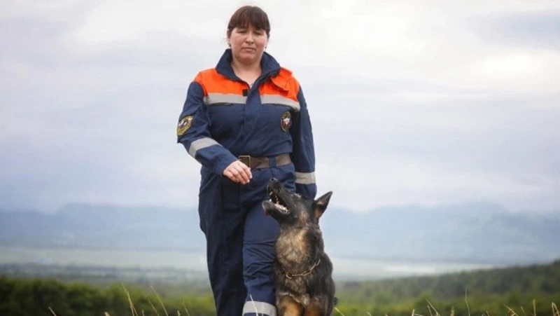 Призвание — помогать: сахалинка с собакой профессионально ищет людей
