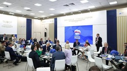 На площадке «Единой России» на ПМЭФ обсудили реализацию народной программы