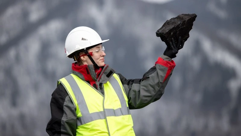 Российские женщины стали в два раза чаще интересоваться рабочими и производственными специальностями