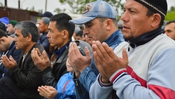 Тысячи мусульман отметили Ураза-байрам в Южно-Сахалинске