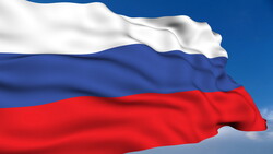 Сахалинцев и курильчан поздравляют с Днем флага России