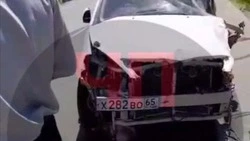 Легковушки столкнулись лоб в лоб в Долинском округе