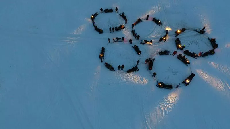 К Олимпиаде в Корее сахалинцы устроили флешмоб на снегоходах (ФОТО и ВИДЕО)