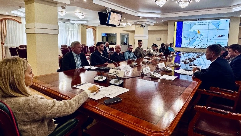 Порт Невельска начнет принимать контейнеры из Владивостока