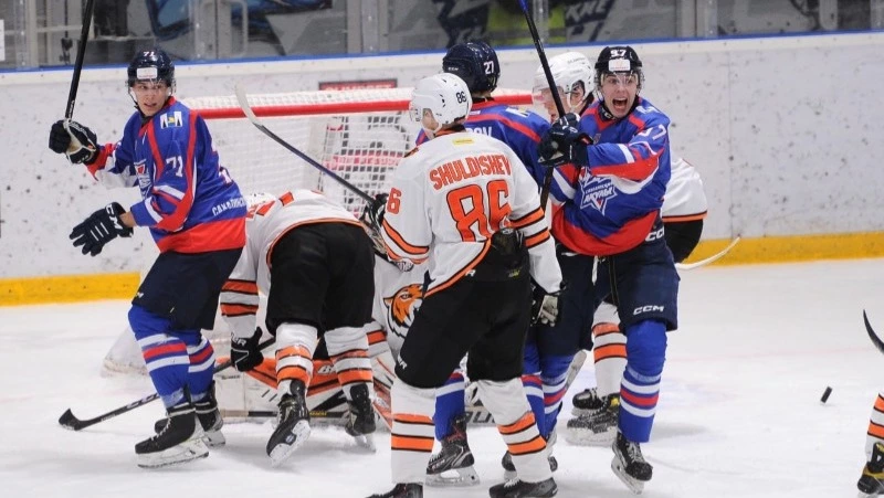 «Сахалинские Акулы» уступили «Амурским Тиграм»