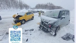 Два человека пострадали в жесткой аварии на трассе до Холмска