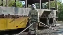 Сахалинский минтранс проведет проверку из-за сгоревшего в Поронайске автобуса
