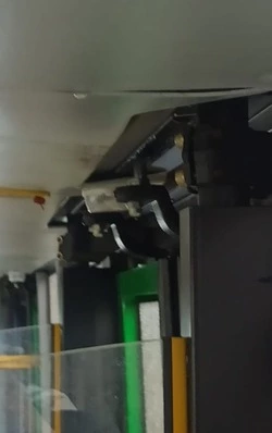 Новый автобус не выдержал проливного дождя в Южно-Сахалинске