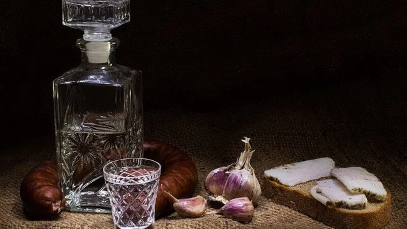 В России растут цены на продукты, но дешевеет водка