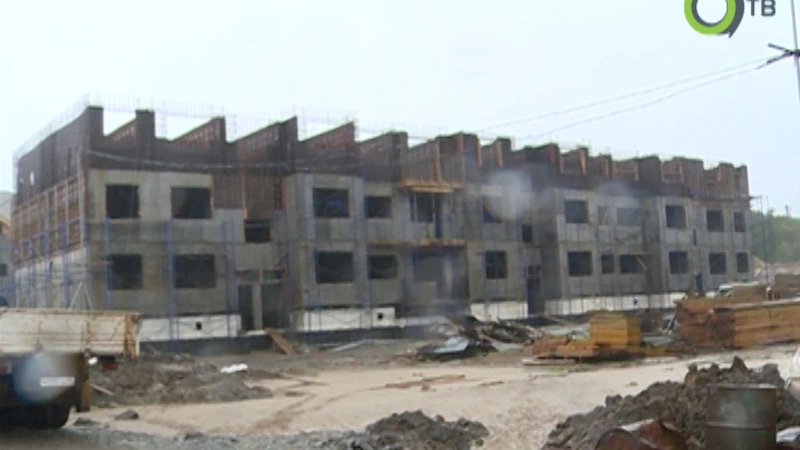 Три дома для бюджетников к декабрю сдадут на Кунашире (ВИДЕО)