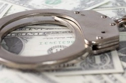 Продавец меда оставил без копейки пенсионерку на Сахалине