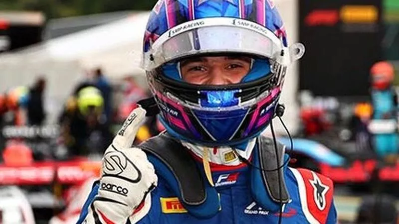 Сахалинец Александр Смоляр выиграл квалификацию к гонке «Формулы-3»