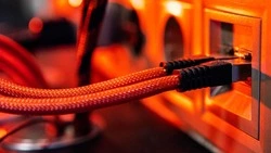 Вандалы едва не оставили без связи целый район Поронайска