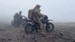 Штурмовики с Сахалина совершенствуют навыки в управлении мотоциклами в зоне СВО