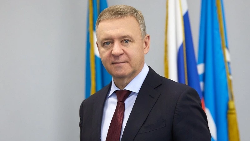 Сергей Надсадин поздравил жителей Южно-Сахалинска с Днем Героев Отечества