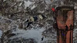 Экстремалы-роупджамперы прыгнули с сахалинских заброшек и сняли крутое видео